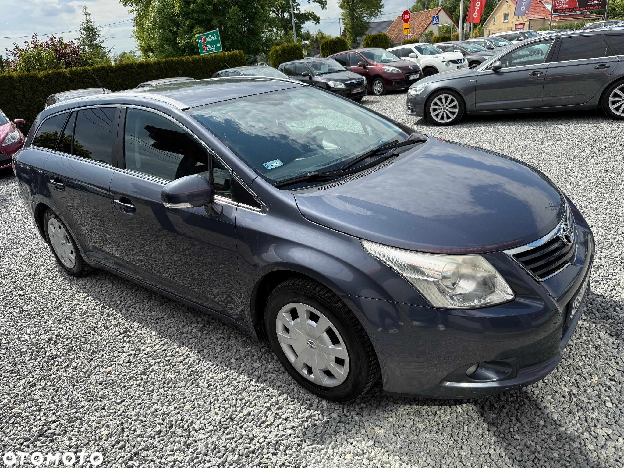 Toyota Avensis 1.8 Sol NAVI - 9