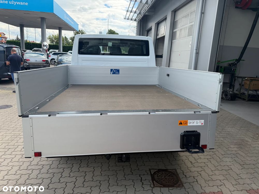 Volkswagen Transporter T7 Skrzyniowy z podwójną kabiną - 8