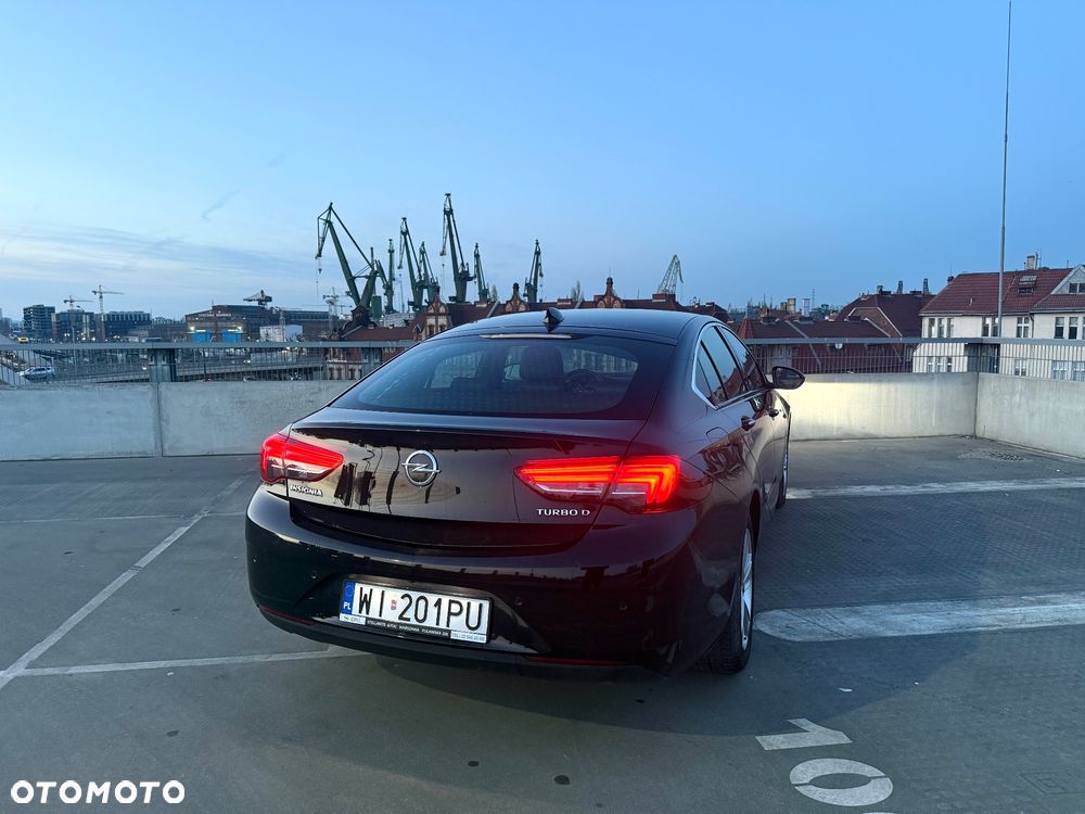 Opel Insignia - 2