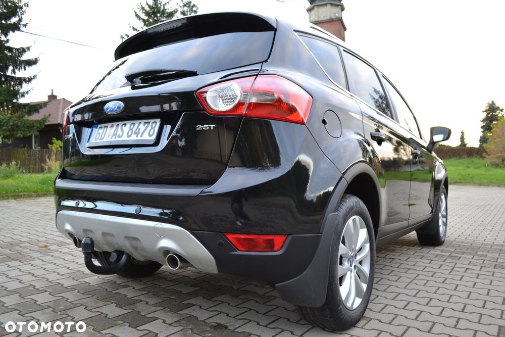 Ford Kuga 2.5 4x4 Titanium - 11