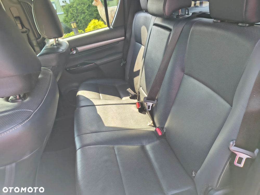 Toyota Hilux 2.8 D-4D Double Cab Invincible 4x4 - 11