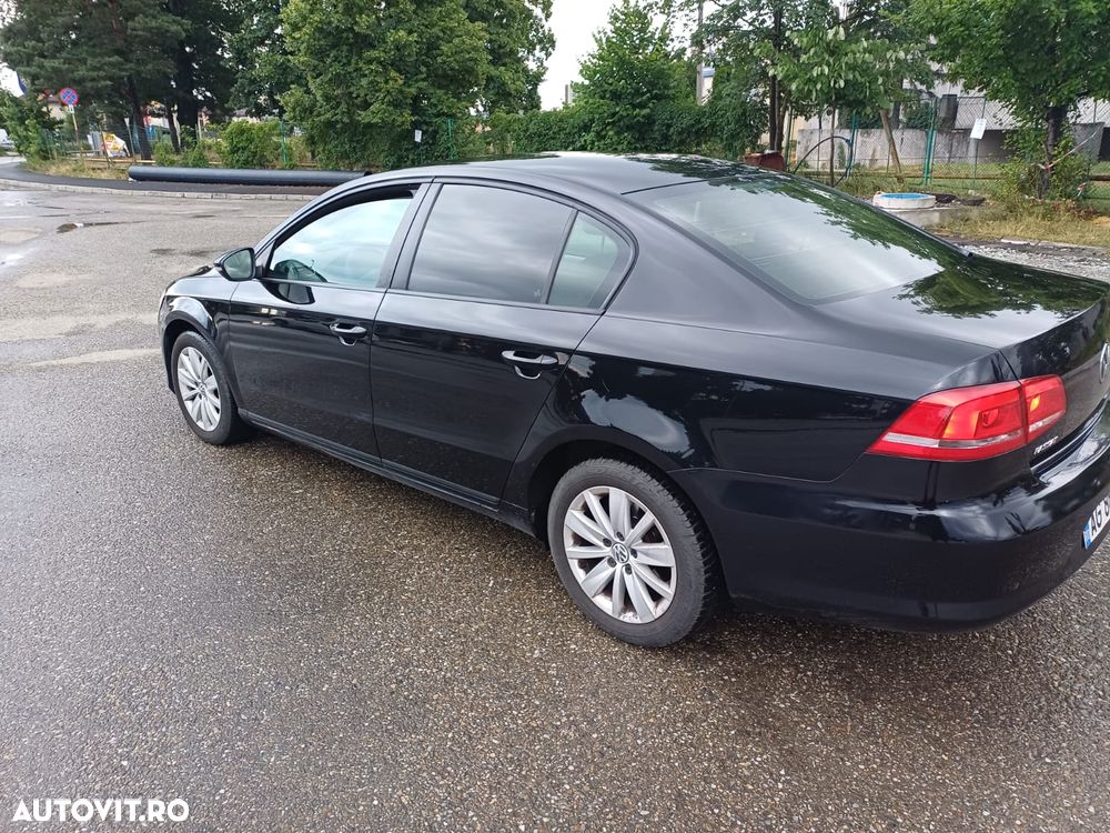 Volkswagen Passat 2.0 TDI BlueMotion Technology Comfortline - 14