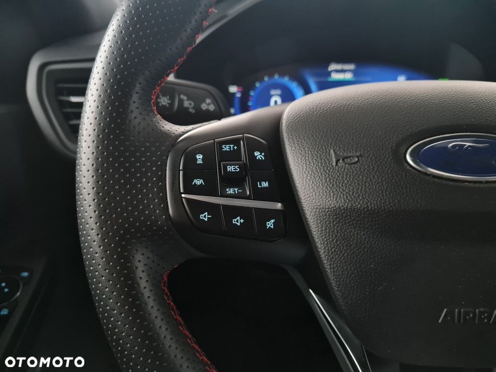 Ford Kuga - 21