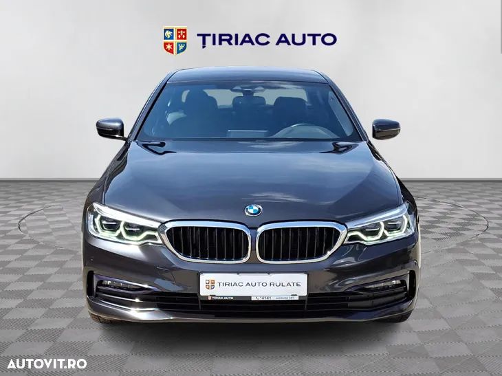 BMW Seria 5 520d Aut. Luxury Line - 9