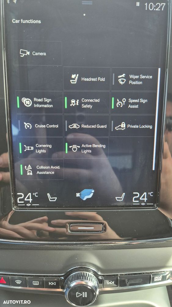 Volvo XC 40 D4 AWD Momentum Pro - 31