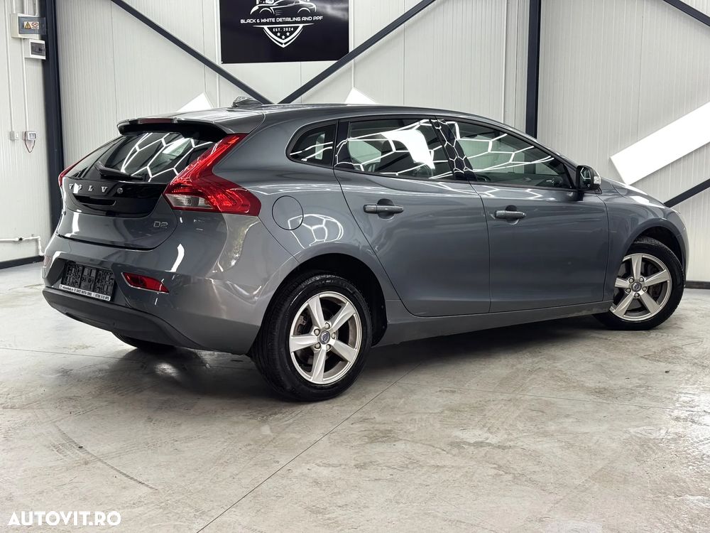 Volvo V40 D2 Geartronic Momentum - 14