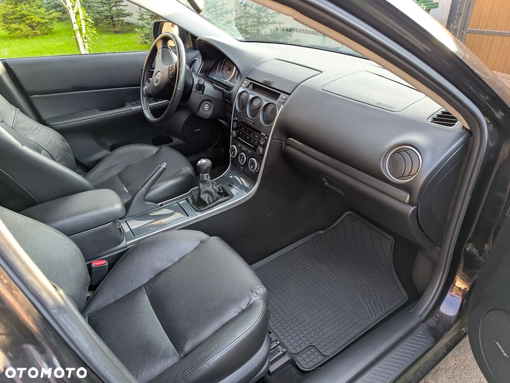 Mazda 6 2.3 Active + - 12