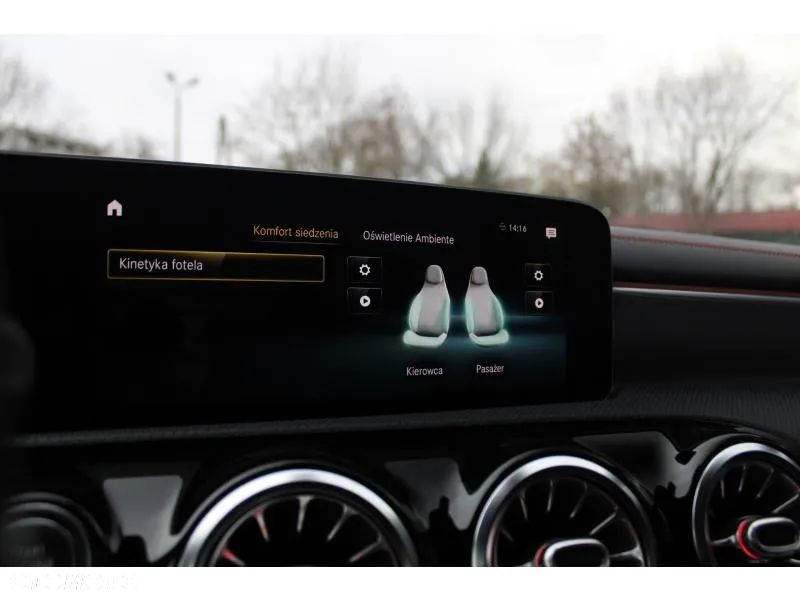 Mercedes-Benz CLA 250 4-Matic 7G-DCT - 18