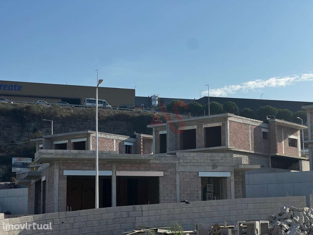 Moradia em Banda T3 de RC em construção em Pias, Lousada - Grande imagem: 2/42