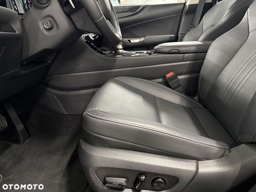 Lexus NX - 15
