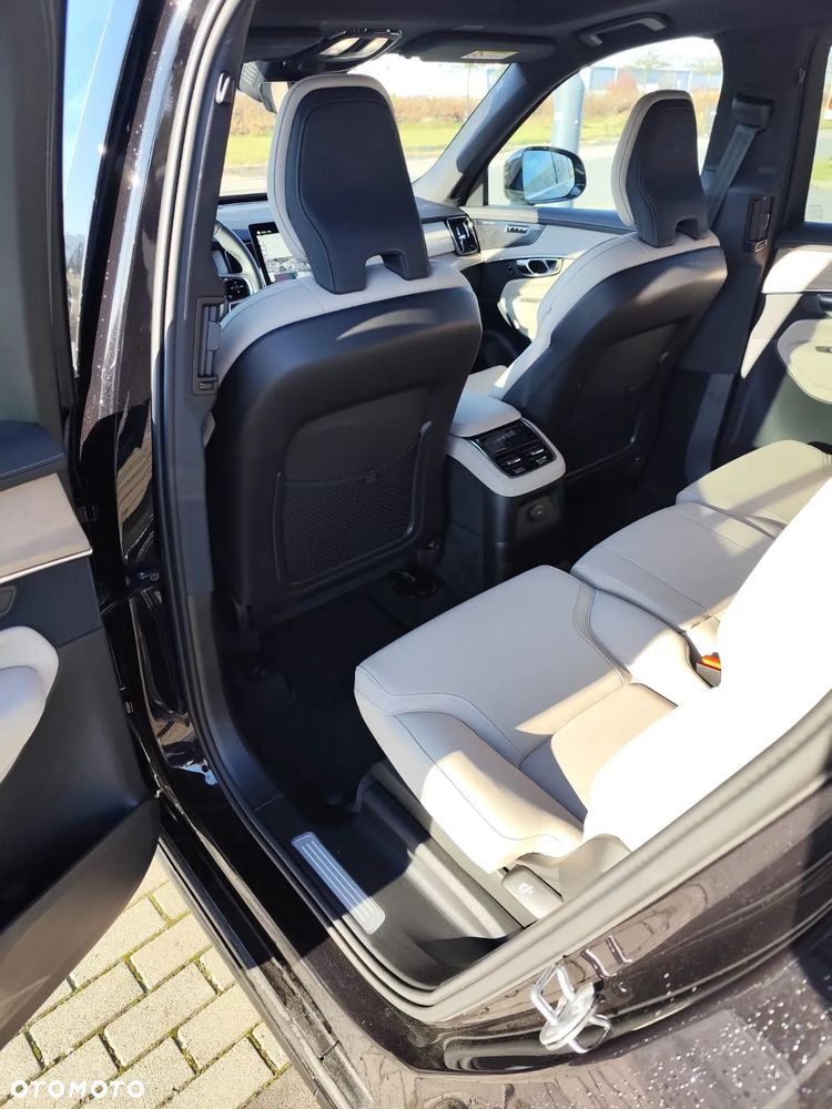 Volvo XC 90 T8 AWD Plug-In Hybrid Plus Bright 7os - 18