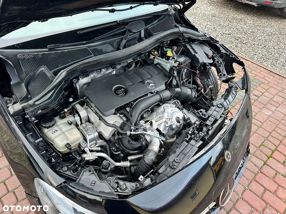 Mercedes-Benz Klasa B 250 4Matic 7G-DCT AMG Line - 14