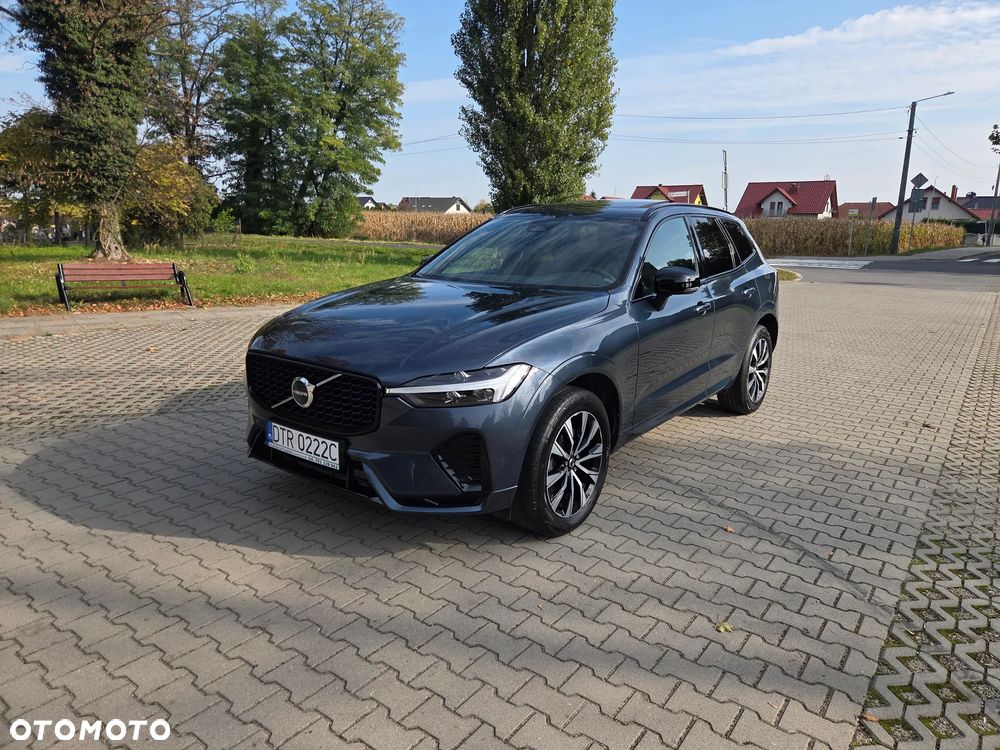 Volvo XC 60 B4 D Plus Dark - 11