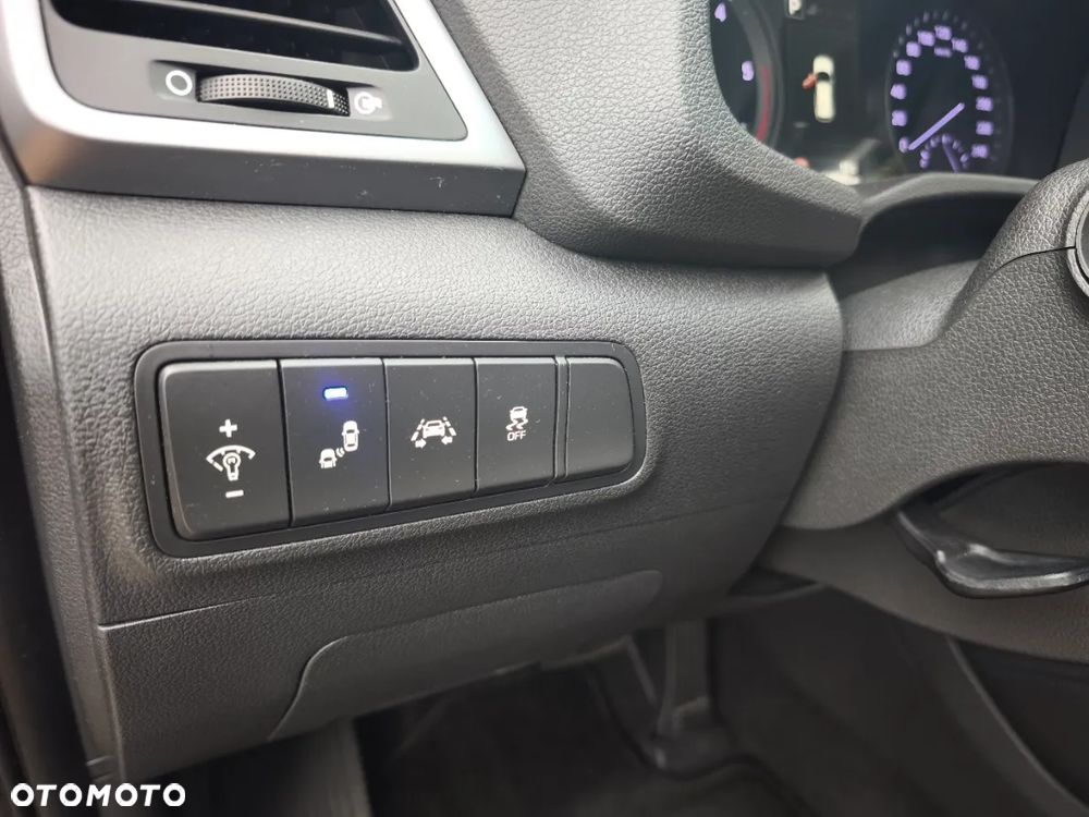 Hyundai Tucson 2.0 CRDI 4WD Automatik Style - 21