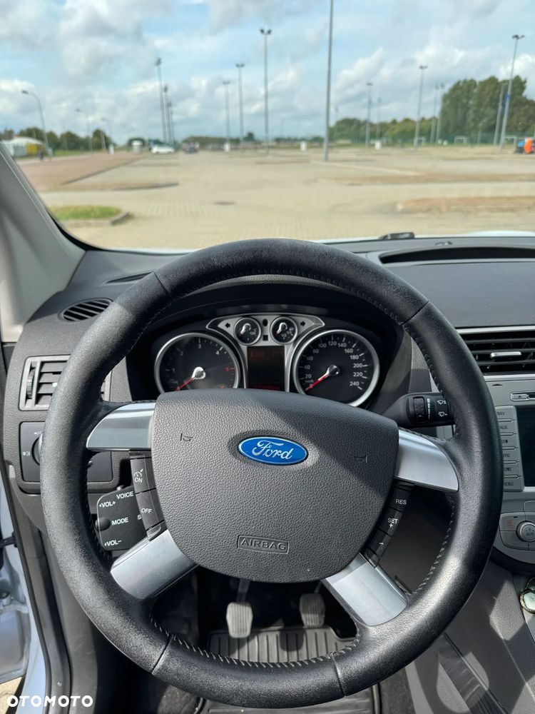 Ford Kuga 2.0 TDCi Titanium - 13