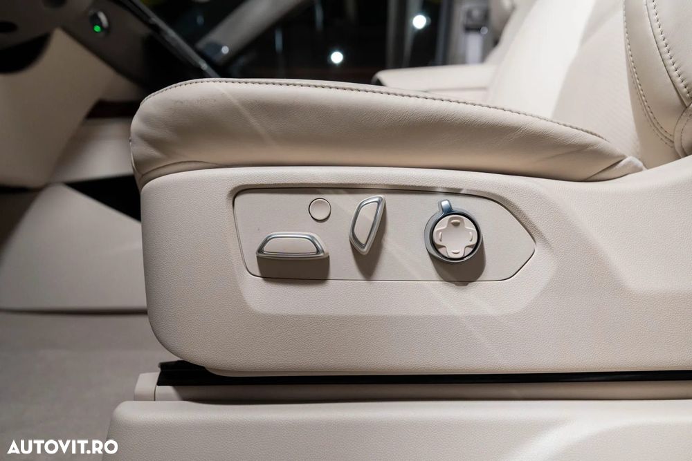 Cadillac Escalade - 25