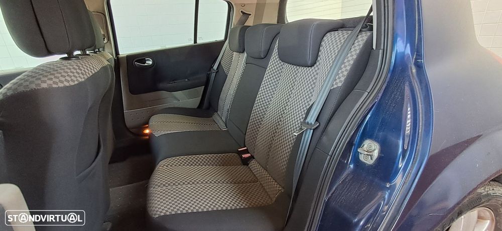 Renault Mégane 1.5 dCi Confort Authentique - 10