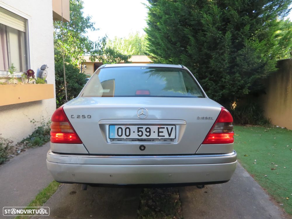 Mercedes-Benz C 250 D Elegance - 5