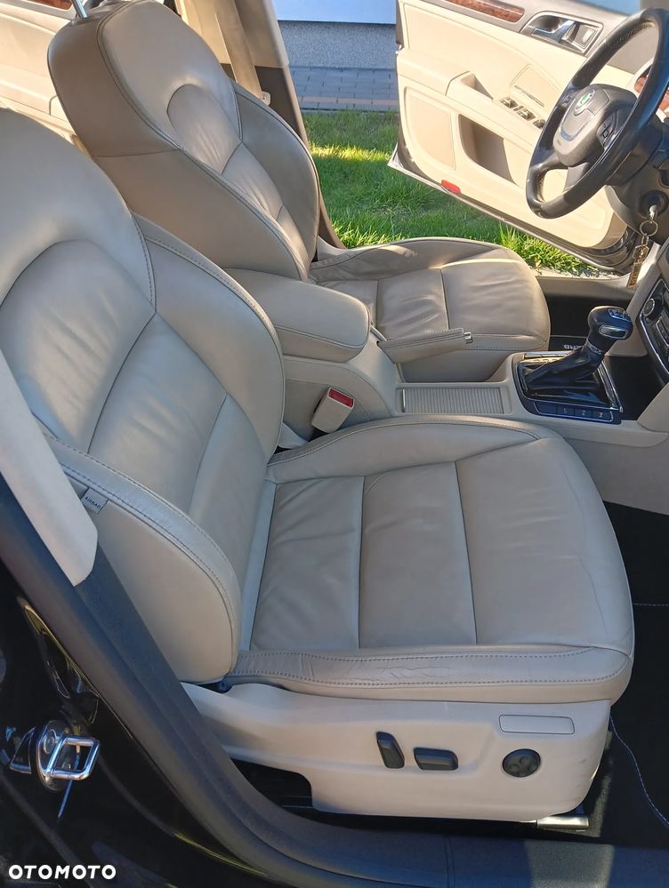 Skoda Superb 2.0 TDI DSG Elegance - 27