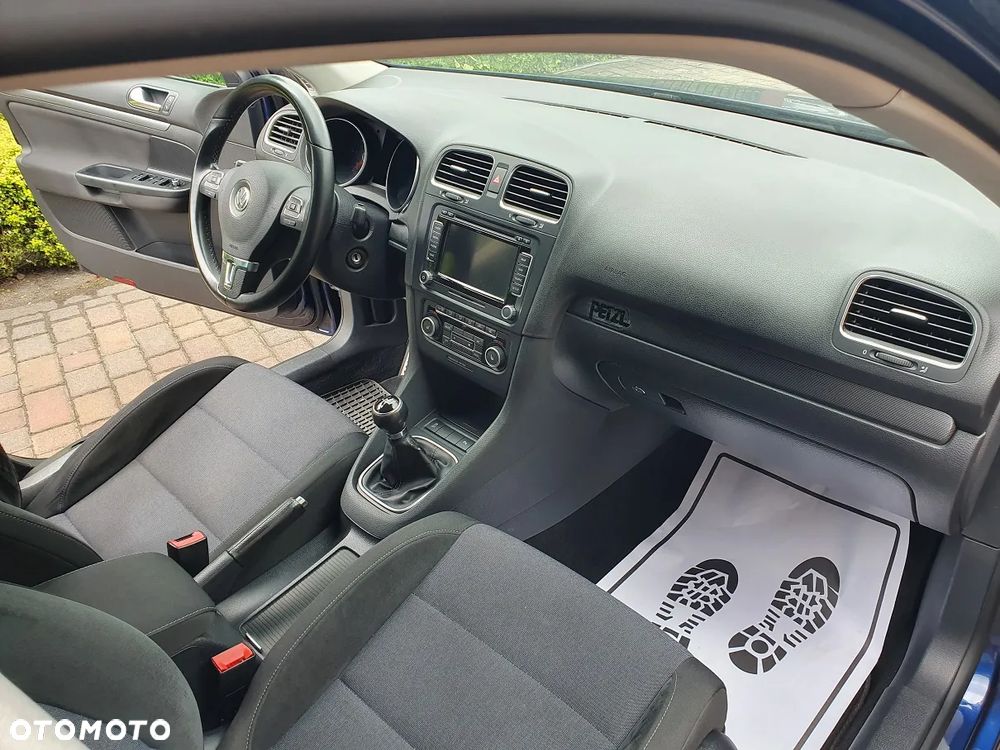 Volkswagen Golf 1.6 TDI DPF BlueMotion Technology Style - 17