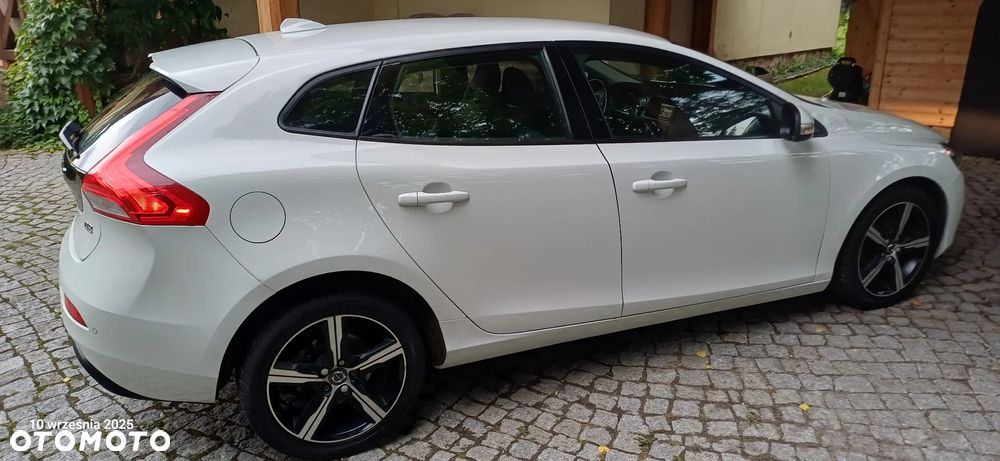 Volvo V40 D2 - 3