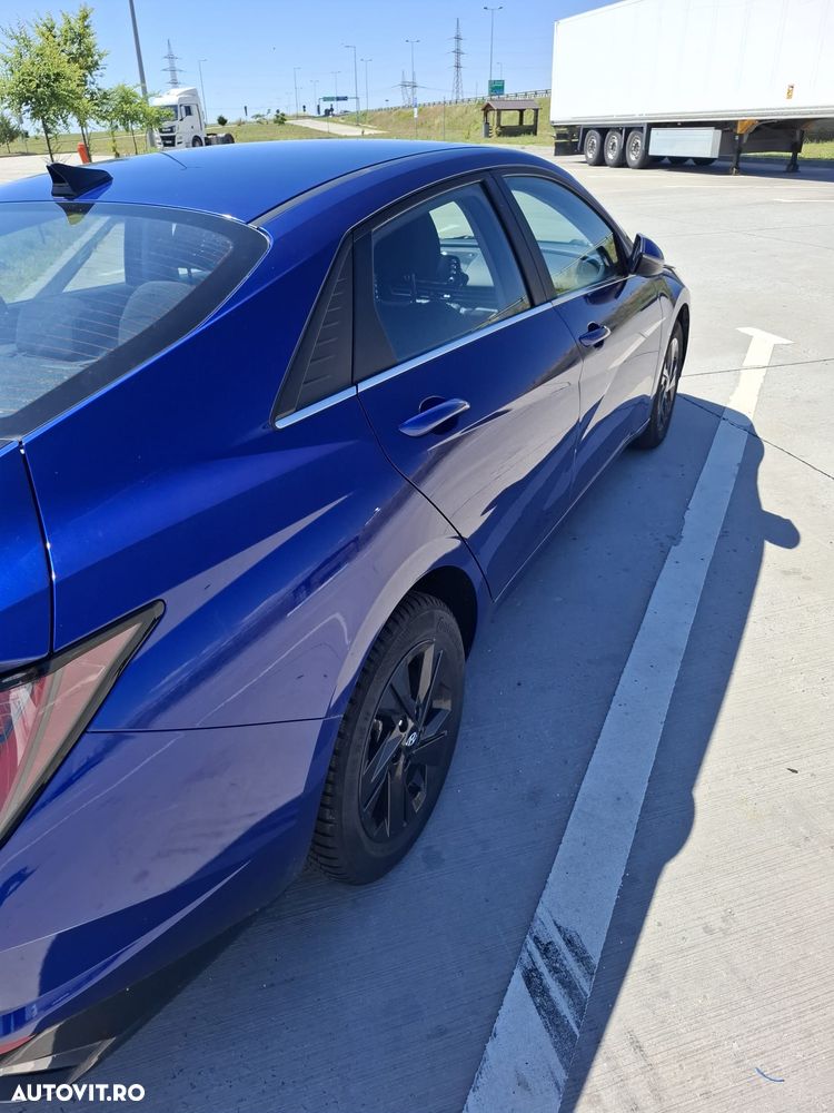 Hyundai Elantra 1.6 l 123 CP CVT Highway - 2