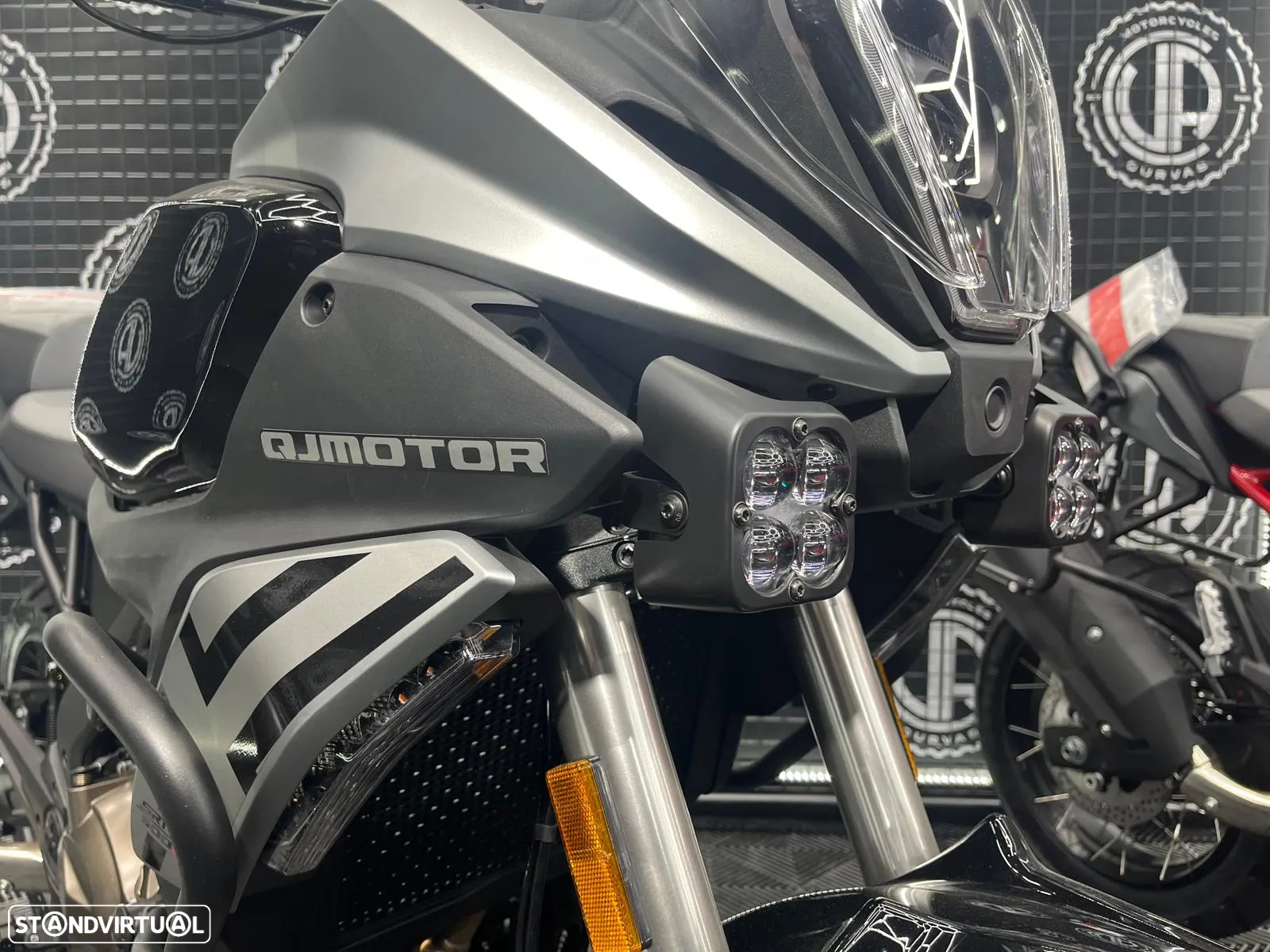 QJ Motor SRT 600SX - 6