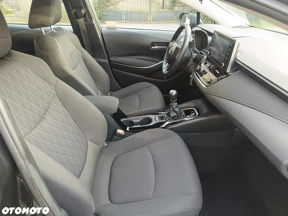 Toyota Corolla 1.6 Comfort - 31