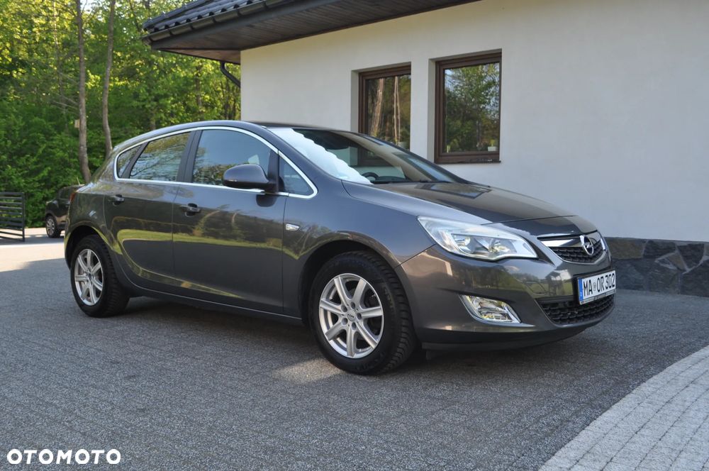 Opel Astra 1.4 Turbo Cosmo - 14