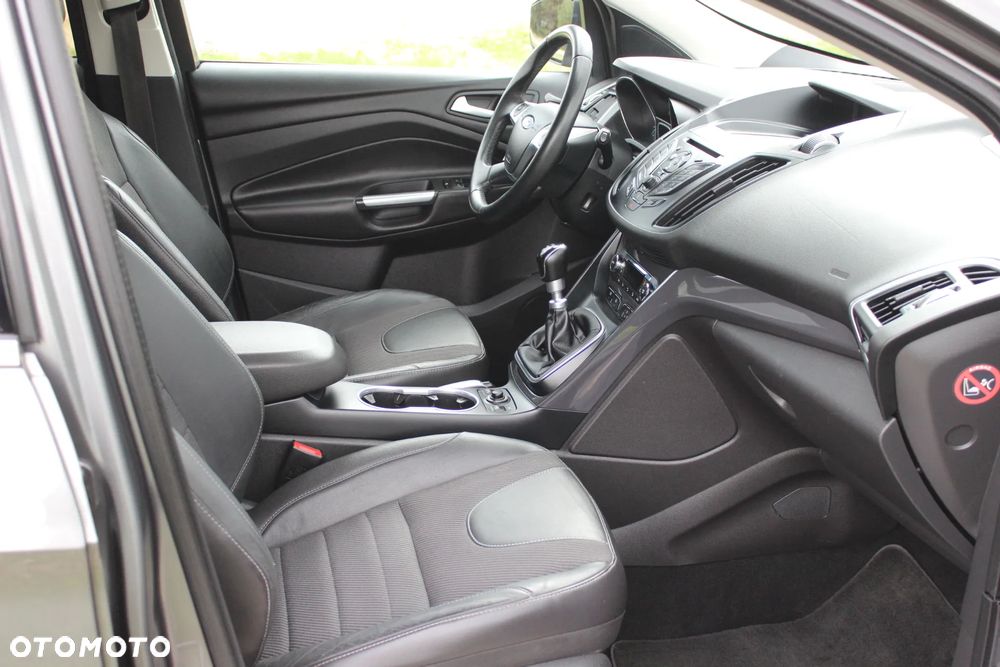 Ford Kuga 2.0 TDCi 4x4 Titanium - 20