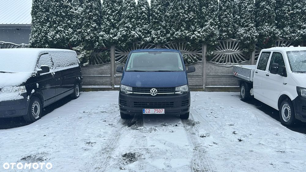 Volkswagen Transporter Kombi L1H1 DSG - 2