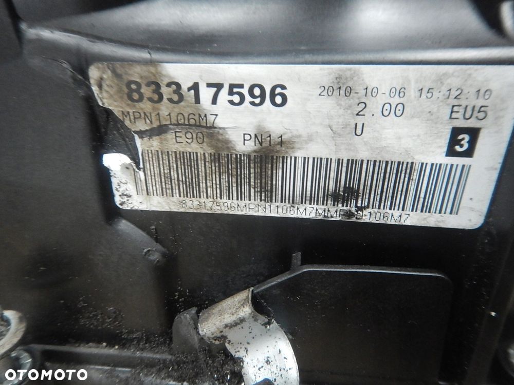 pokrywa zaworow bmw e90 2.0d n47 797613 - 4