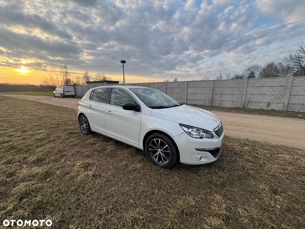 Peugeot 308 PureTech 110 Stop & Start Allure - 2