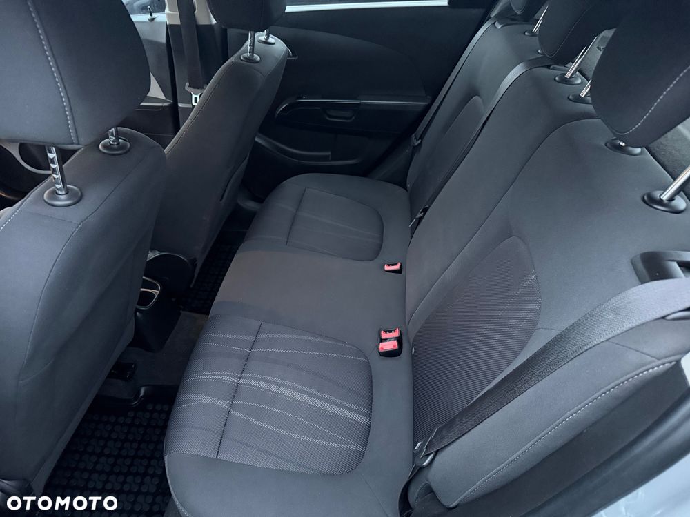 Chevrolet Aveo 1.6 LTZ S/S - 8