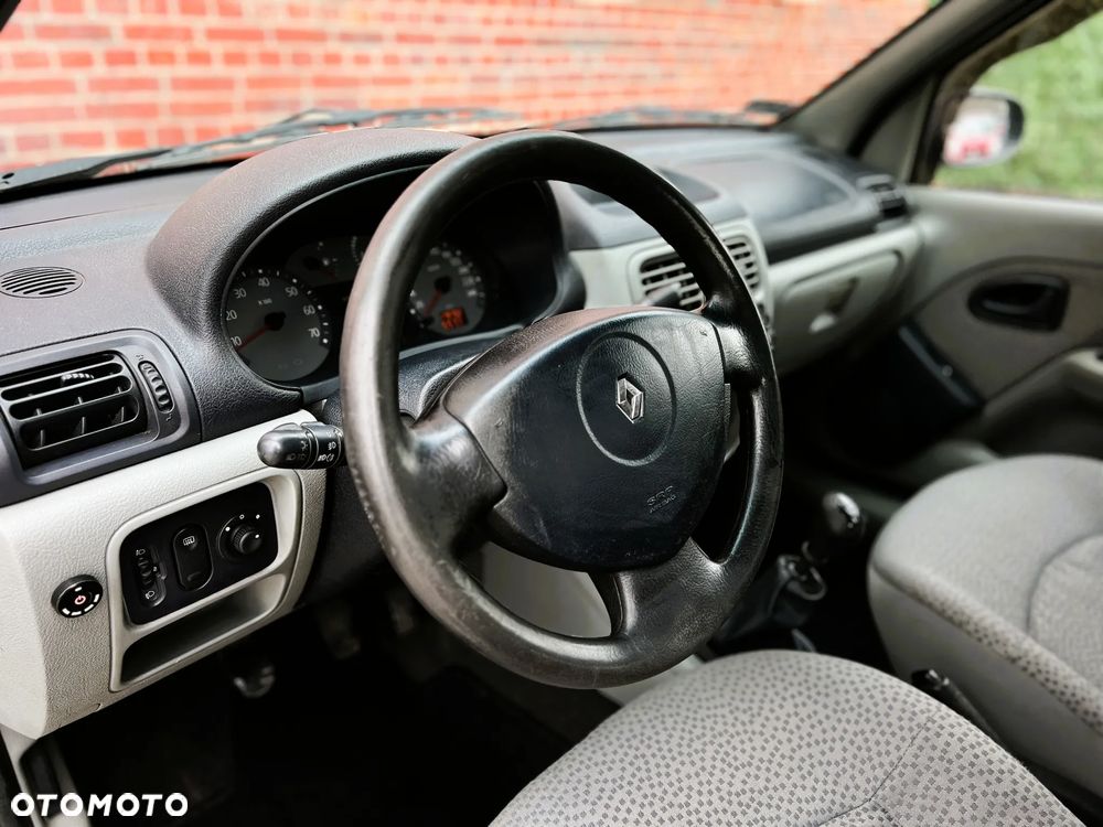 Renault Thalia - 19