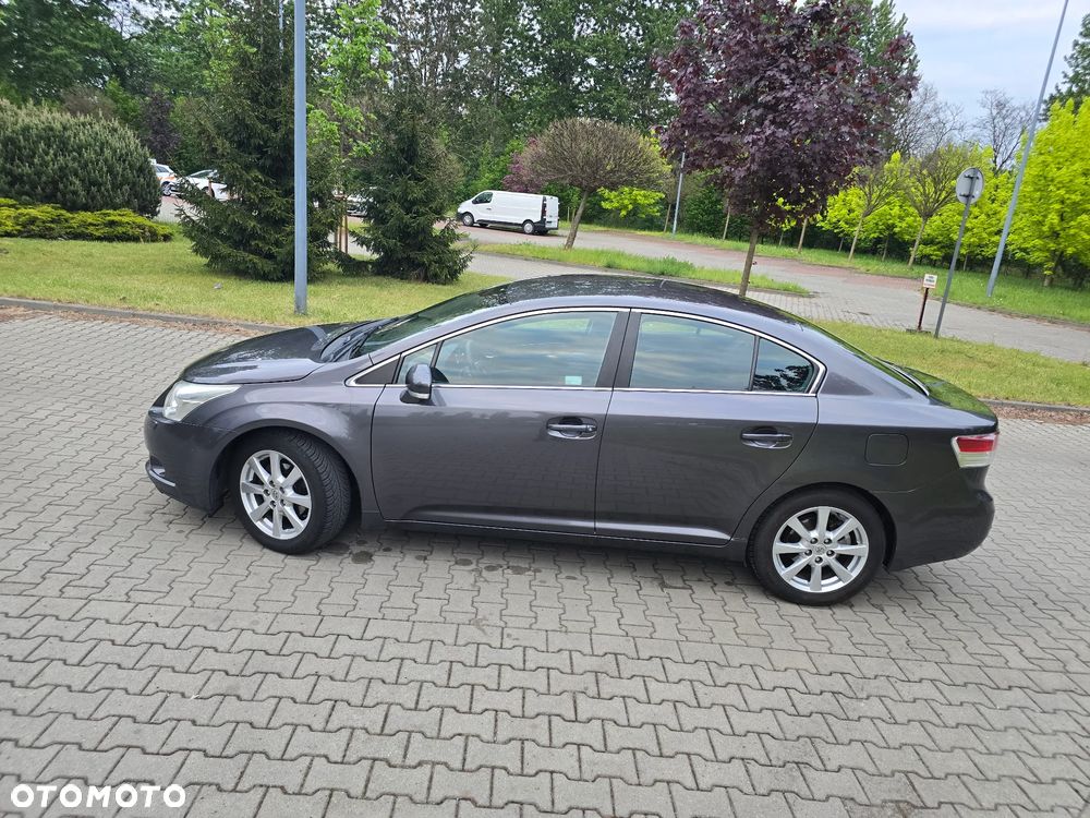 Toyota Avensis 2.0 D-4D Luna - 30