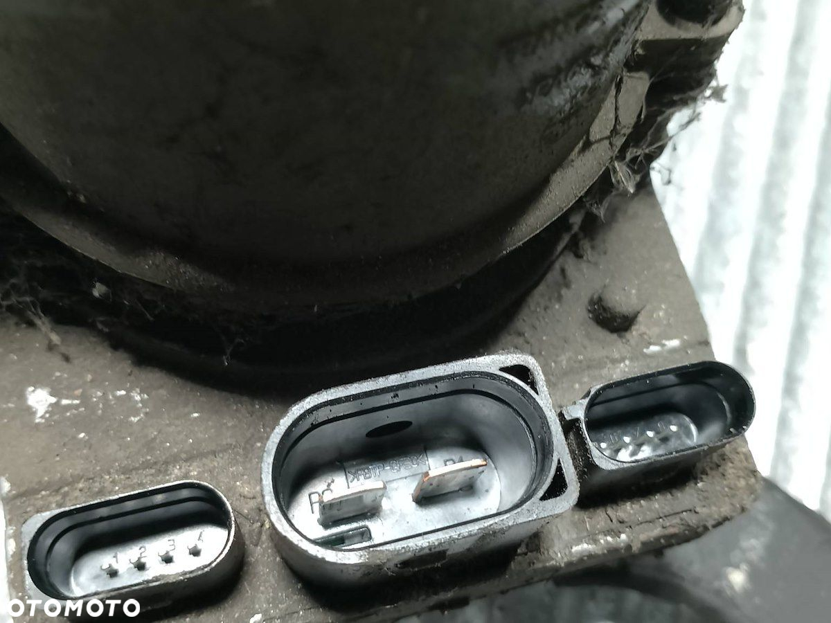 POMPA WSPOMAGANIA ELEKTRYCZNA VW POLO 9N 1.9 SDI - 6