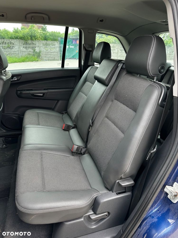 Opel Zafira 1.6 Cosmo - 28
