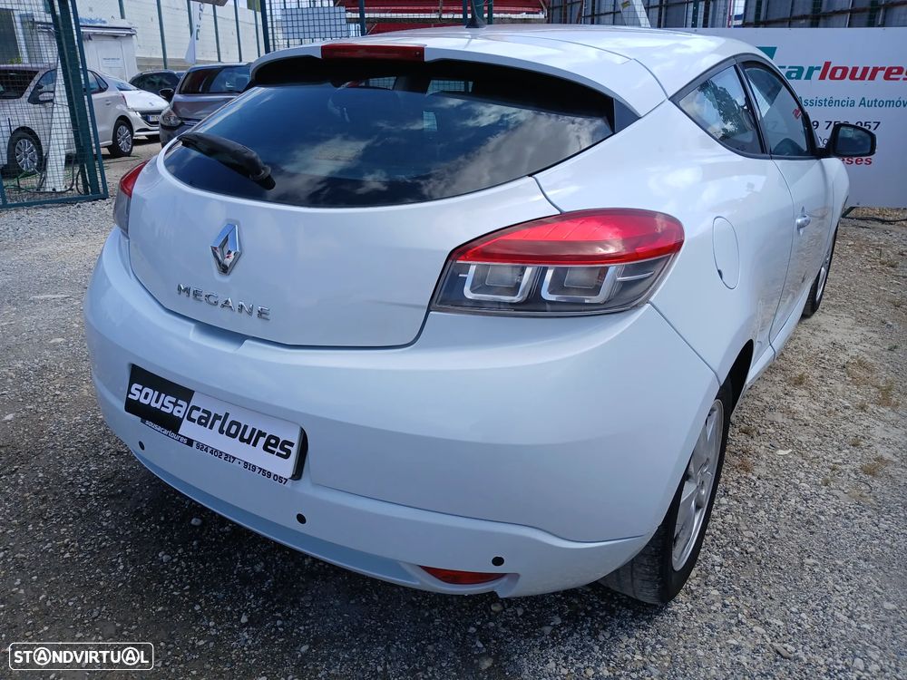 Renault Mégane Coupe 1.5 dCi Dynamique - 9
