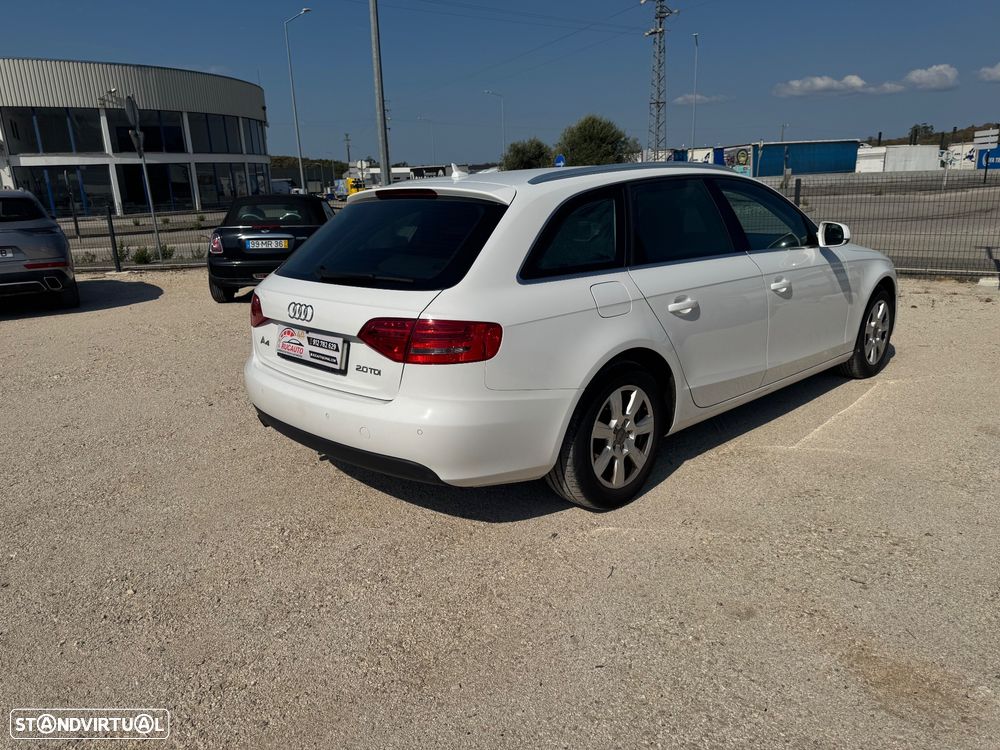Audi A4 Avant 2.0 TDI DPF S line Sport Pack - 7