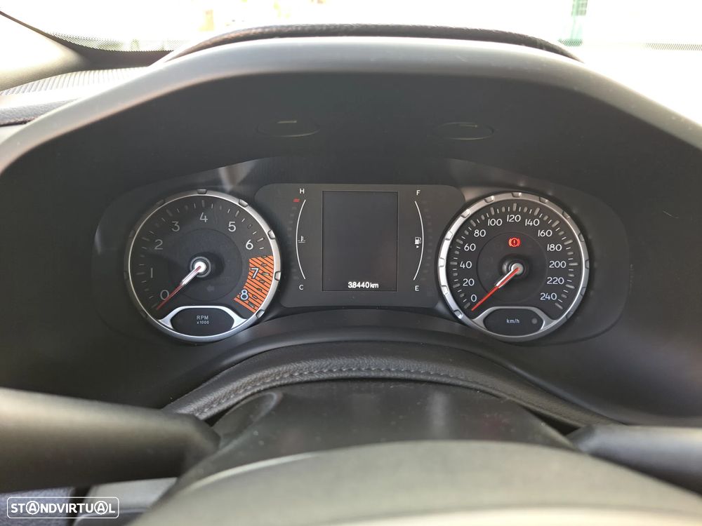 Jeep Renegade 1.0 T Night Eagle - 19