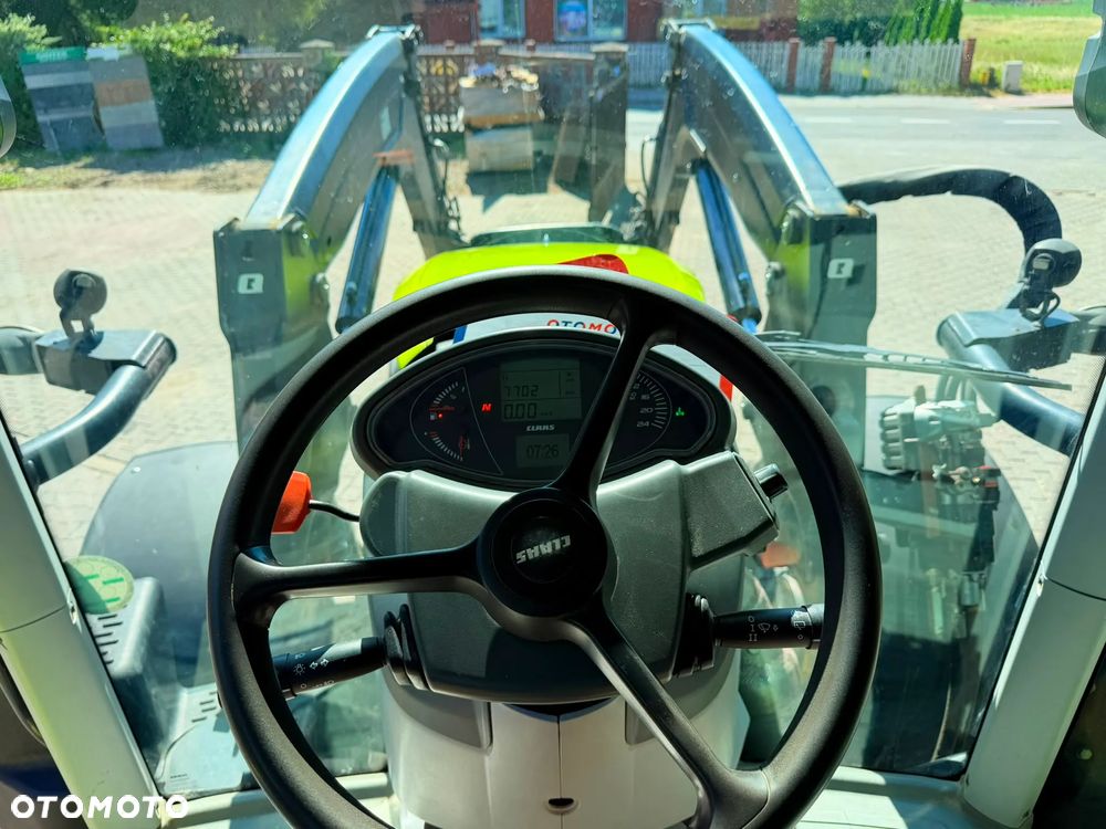 Claas Arion 520 - 27