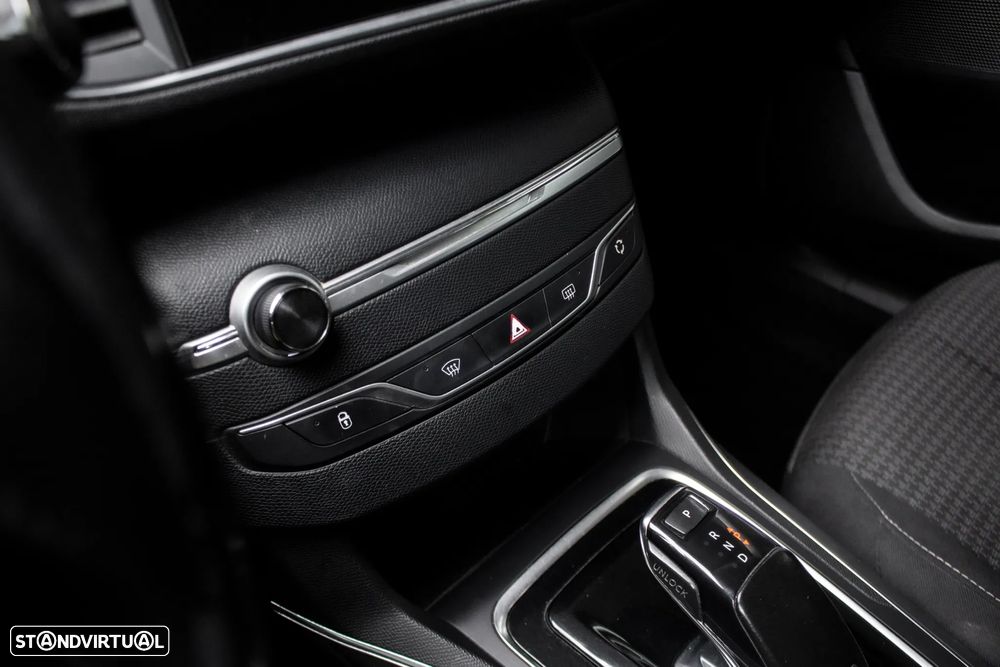 Peugeot 308 SW BlueHDi 130 EAT6 Stop & Start Active - 21