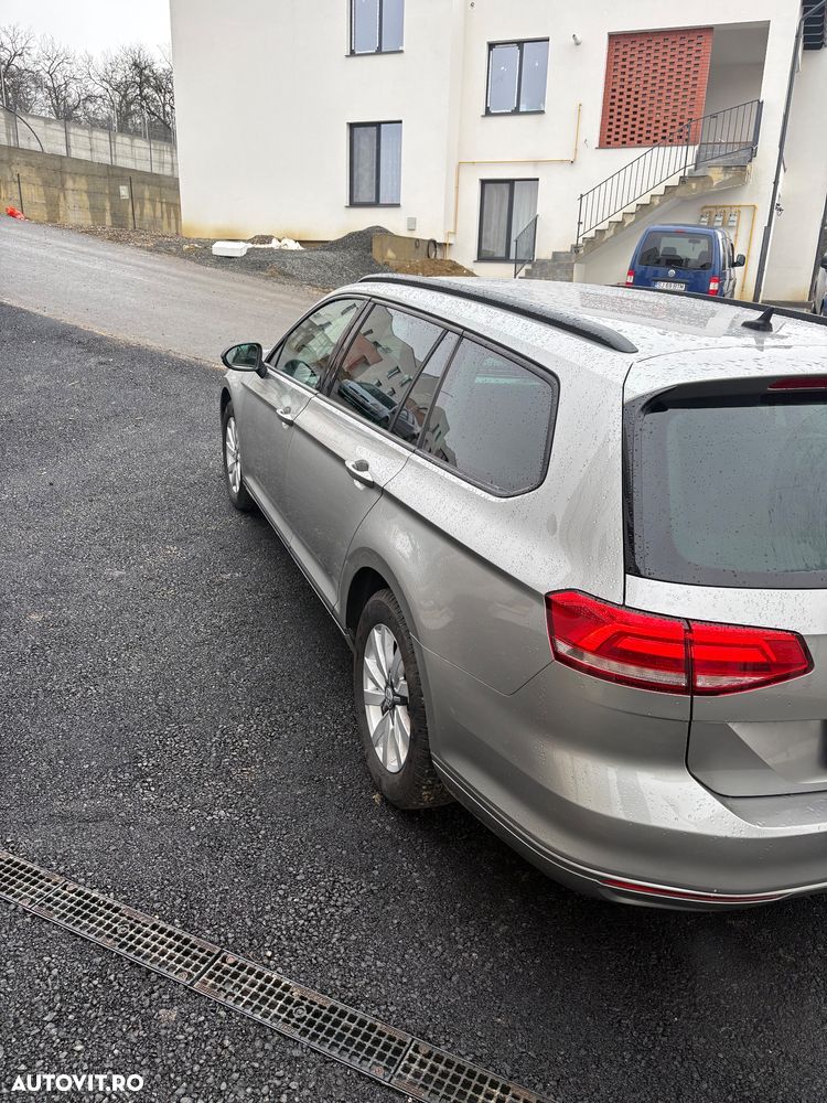 Volkswagen Passat 2.0 TDI DSG (BlueMotion Technology) Comfortline - 4