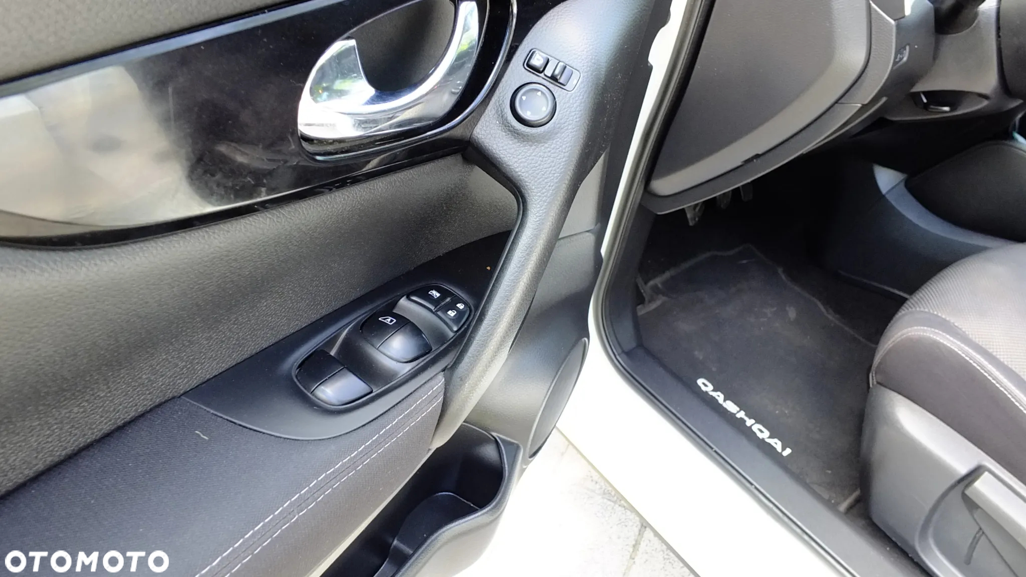 Nissan Qashqai 1.5 dCi Tekna - 22