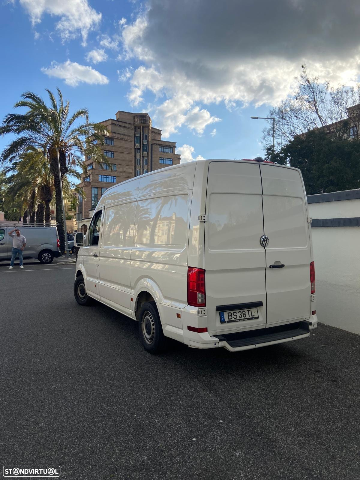 VW Crafter 35 2.0 TDI L3H3 Net Aut. - 2