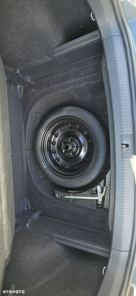 Volkswagen Golf Sportsvan - 19