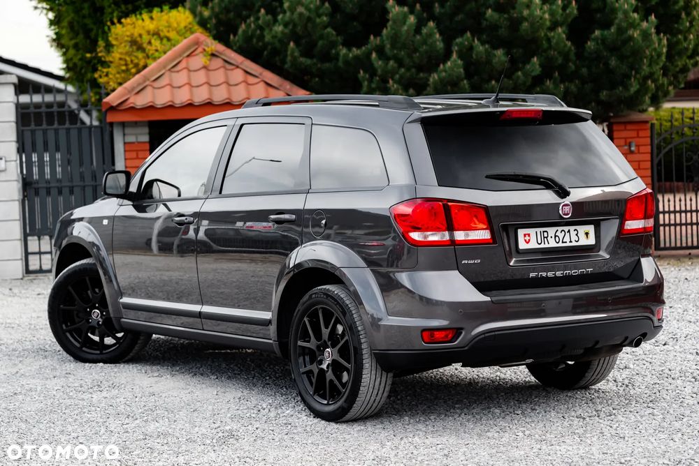 Fiat Freemont 2.0 Multijet Black Code AWD - 14