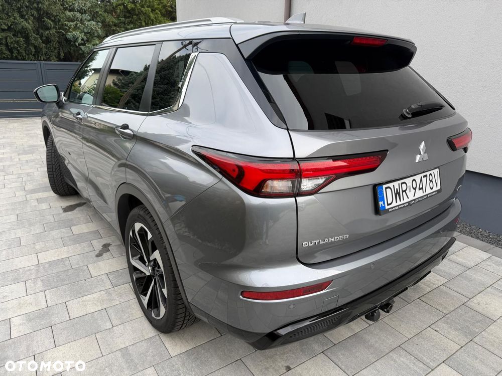 Mitsubishi Outlander 2023 photo 3