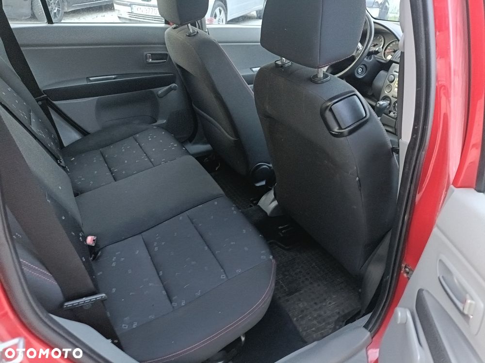 Mazda 2 - 7